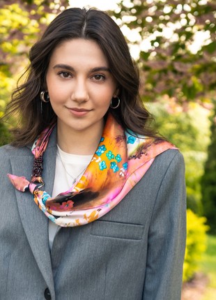 Scarf "Pink sakura" from the brand MyScarf. Decorated with natural   stone granet4 photo