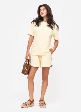 Long T-shirt and shorts