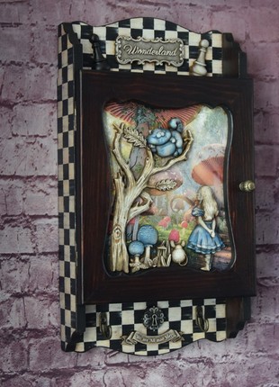 Alice in Wonderland key box7 photo