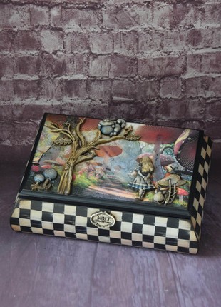 Alice in Wonderland Wooden Tea box1 photo