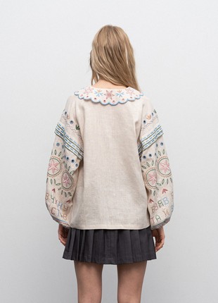 Embroidered beige linen shirt with collar Bandur4 photo