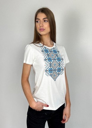 women's t-shirt with red embroidery "Polish star", milky2 photo