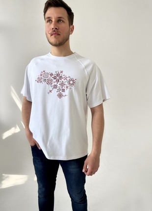 Men's t-shirt with embroidery "Ukraine"5 photo