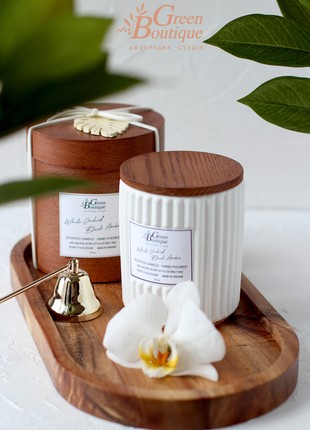 Natural soy candle White Orchid and Black Amber (size L)