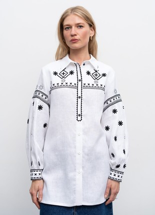 Women's shirt with embroidery Tsvit