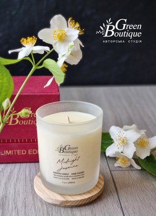 Natural Soy Candle Midnight jasmine (size M) 7 o.z.