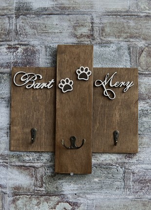 Stay Organized in Style: Handmade Walnut Key Holder for Your Home