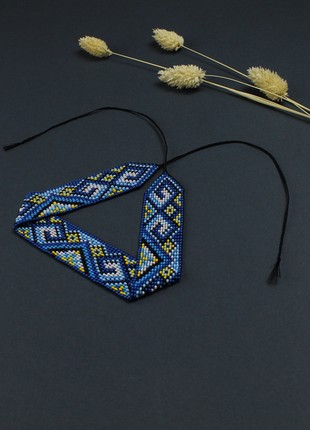 Blue beaded choker elegant jewelry for woman