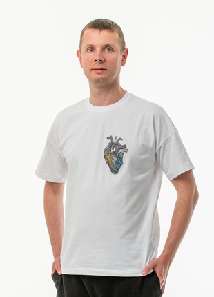 Unisex t-shirt oversize with embroidery "Heart of steal" white4 photo