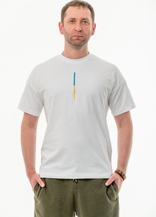 Unisex t-shirt oversize with embroidery "Colours of freedom" white