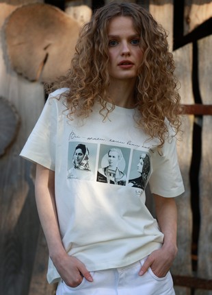 Ukrainian T-shirt with Ukrainian writers/ T-shirt "Women in love"