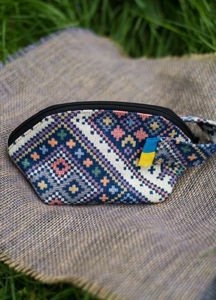 Cosmetic bag/Bag "Shuttle" made of tapestry A.