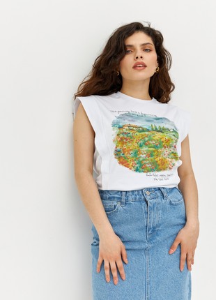 T-shirt with a print without sleeves