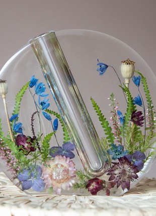 Resin vase with pressed flowers, Home decor vase, Handmade colorful vase