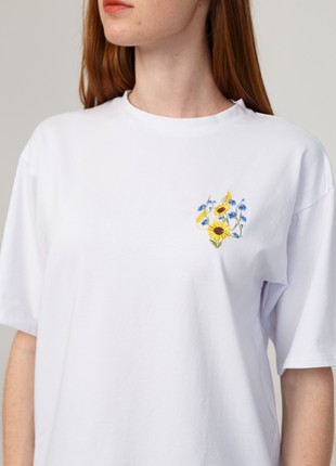 Women's t-shirt oversize with “The Sunny trident” embroidery, white. support ukraine