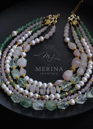 Multistrand  necklace with pearls and quartz