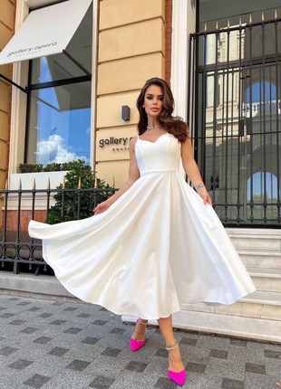 Summer Wedding Dress | Off White, Midi Length  | Ideal for City or Beach Wedding