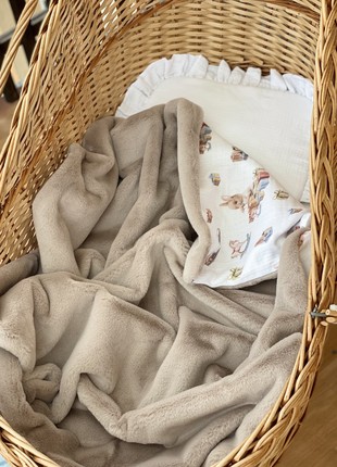 Warm Faux Fur Baby Blanket from momma&kids brand