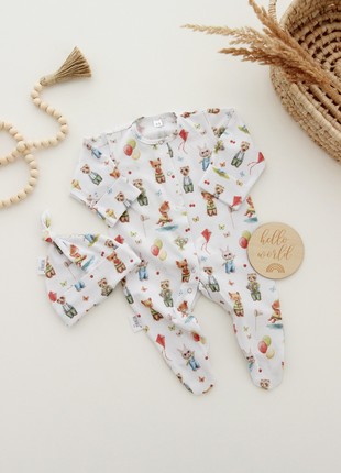 Baby pyjamas with a cap, Long sleeve bodysuit from momma&kids brand