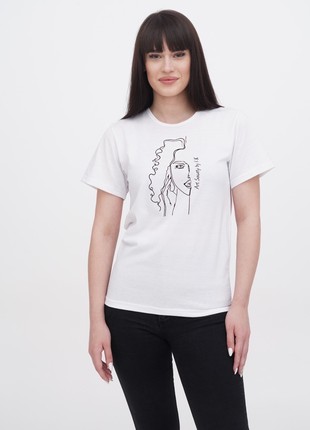 Woman T-shirt with embroidery