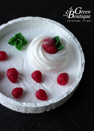Souvenir soap Pavlov's cake with strawberry  110g