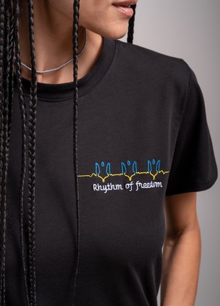 Women's t-shirt with embroidery "The rythm of your heart" black. support ukraine