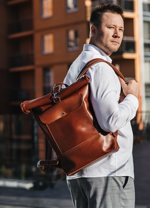 Cognac roll top backpack, Vintage-Style Roll-Top Backpack: A Perfect Blend of Functionality and Style L