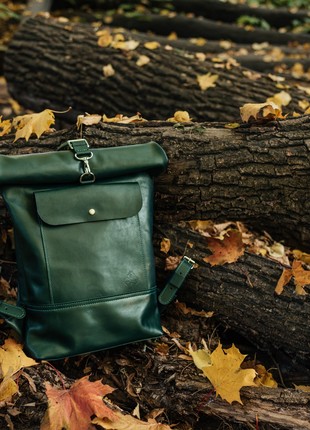 Green roll top backpack, Vintage-Style Roll-Top Backpack: A Perfect Blend of Functionality and Style L