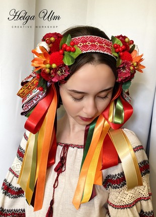 The headdress for the Ukrainian Vushka costume (summer) is orange