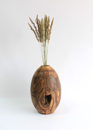 Vase centerpiece for dried flower, bookshelf decor