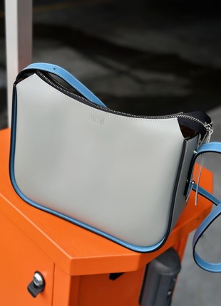 Grey leather crossbody bag for woman, Grey roomy leather purse, Grey stylish leather handbag, Lamponi Vicroria grey