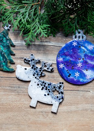 Epoxy resin Christmas ornaments, Hand painted Christmas tree decor