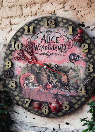 Wall Clock Alice in Wonderland6 photo