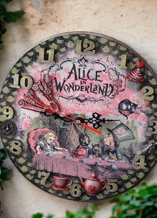 Wall Clock Alice in Wonderland7 photo