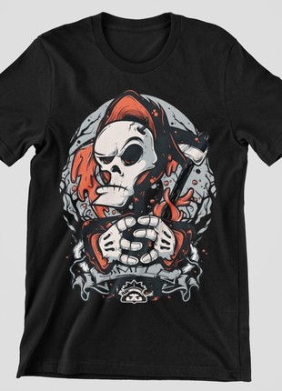 Stylish men's t-shirt with a "skull in a cap" print