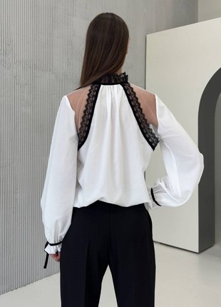 MILK BLOUSE WITH LASE4 photo