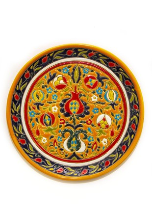 Handmade plate with a Crimean Tatar pattern