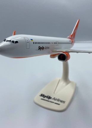 Aircraft model: Boeing 737-800 SkyUp UR-SQB