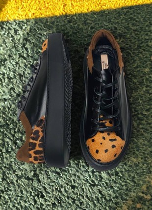 Canvas sneakers