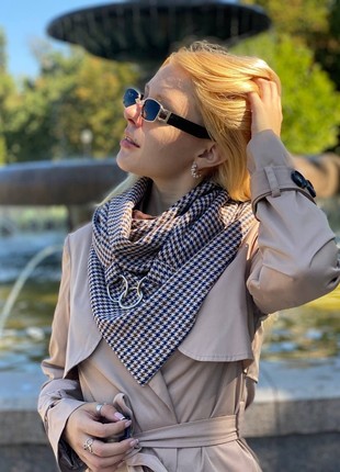 Stylish scarf double-sided scarf with original clasp, unisex