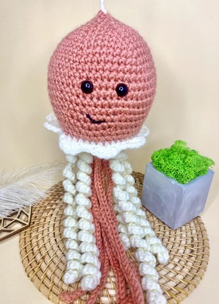 Knitted toy - Jellyfish
