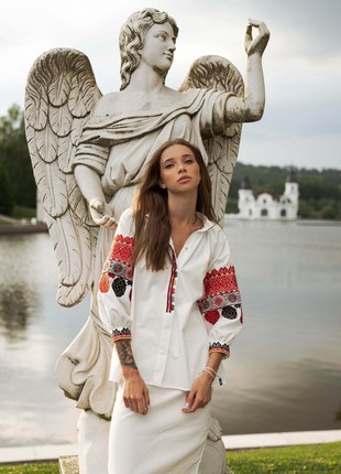 Women's embroidered blouse "Vinnychyna"2 photo