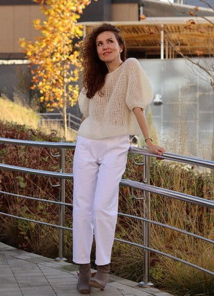 White ivory short-sleeved sweater, hand-knitted in stock
