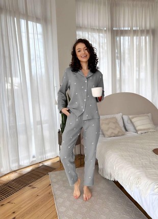 Women's Muslin Pajamas, Hearts on Gray M110P