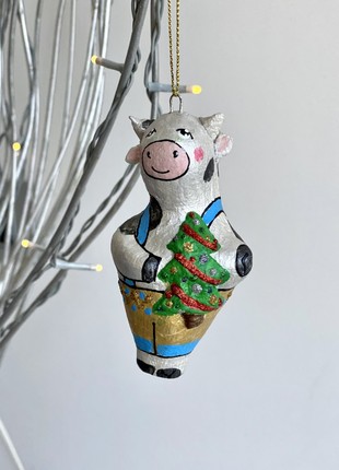 Christmas tree toy Bull with Christmas tree