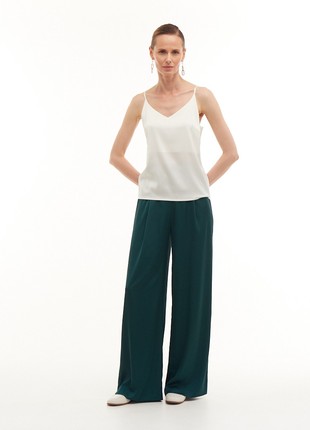 White top Basic2 photo
