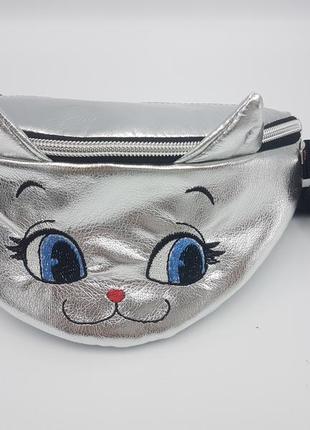 Belt bag (bananka) forsa children's belt bag cat with blue eyes.