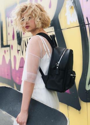 Leather backpack / white8 photo