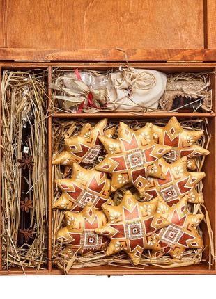 Set #21z. large wooden box, eight christmas stars, honey, tea
