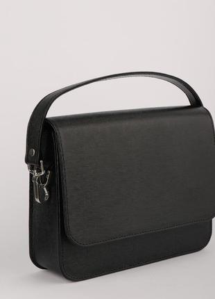 Basic bag made of genuine leather7 photo